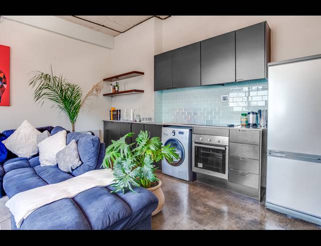 1 BEDROOM APARTMENT FOR SALE IN MABONENG